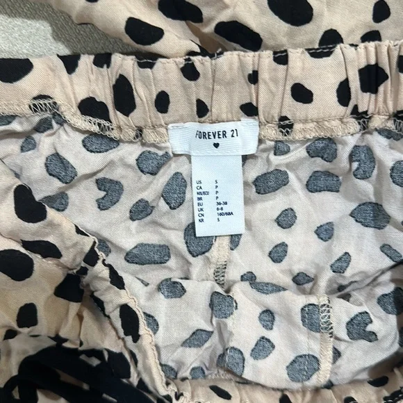 Forever 21 Leopard Pajama Set - Picture 2 of 3